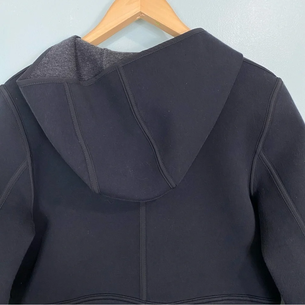 lululemon athletica pockets four